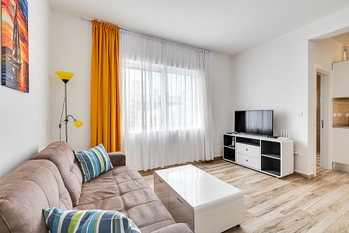# 6813 46 m² große Wohnung in einer Anlage mit Swimmingpool - Sunny Side 2